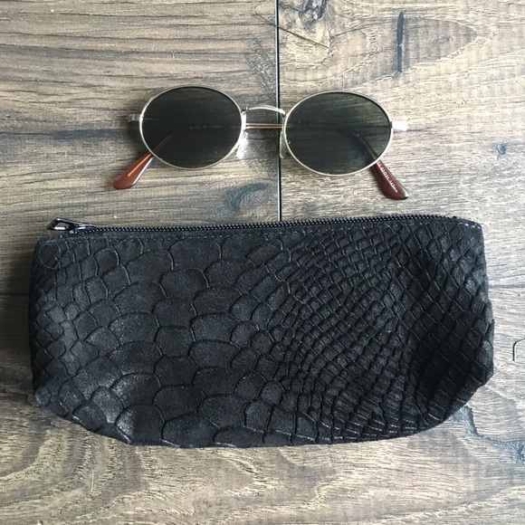 Zara Accessories - ZARA Sunglasses + NEW RUDSAK Case